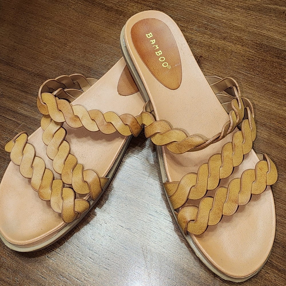 Bamboo sandals